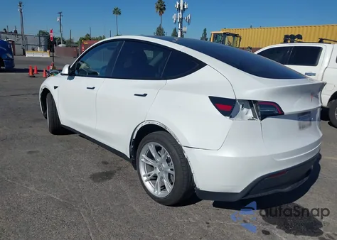 2023 Tesla Model Y Awd/Long Range Dual Motor All-Wheel Drive from USA, damaged, VIN 7SAYGDEE6PA120052